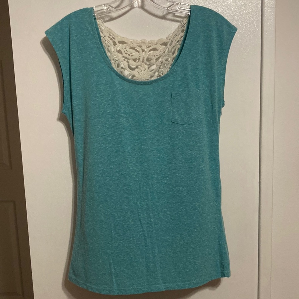 Eye Candy Women’s Lace Back Short-Sleeved T-shirt (size L)